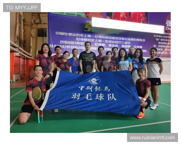 上海羽毛球队展现强大实力大满贯赛事点评与分析