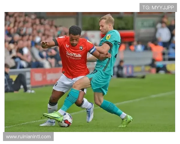 博尔顿与谢三周的激烈对决揭示足球战术的深层次博弈与精彩瞬间