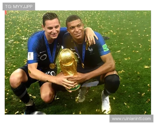 姆巴佩引领法国足球新纪元他的速度与技巧如何改变比赛格局 姆巴佩引领法国足球新纪元他的速度与技巧如何改变比赛格局